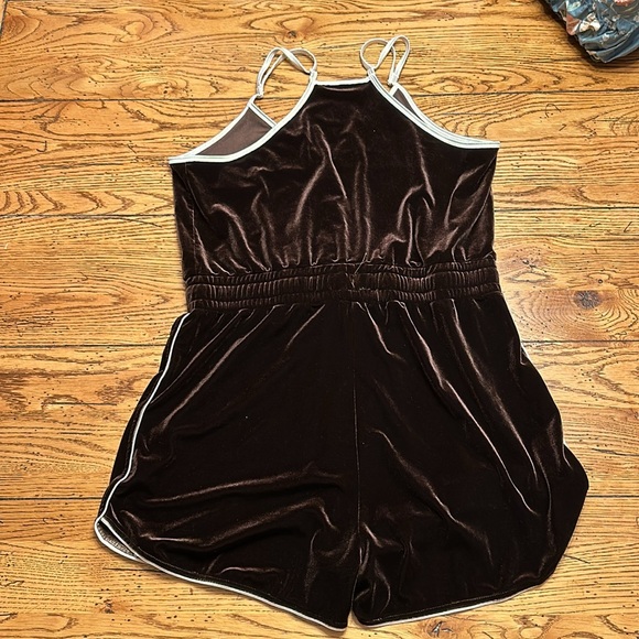 Buff bunny Women's Brown and White Playsuit-romper Sz Lg - Picture 4 of 5